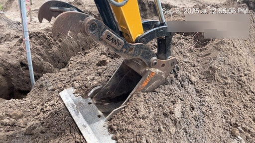 2014 WERK-BRAU 12" Bucket - Werk-Brau