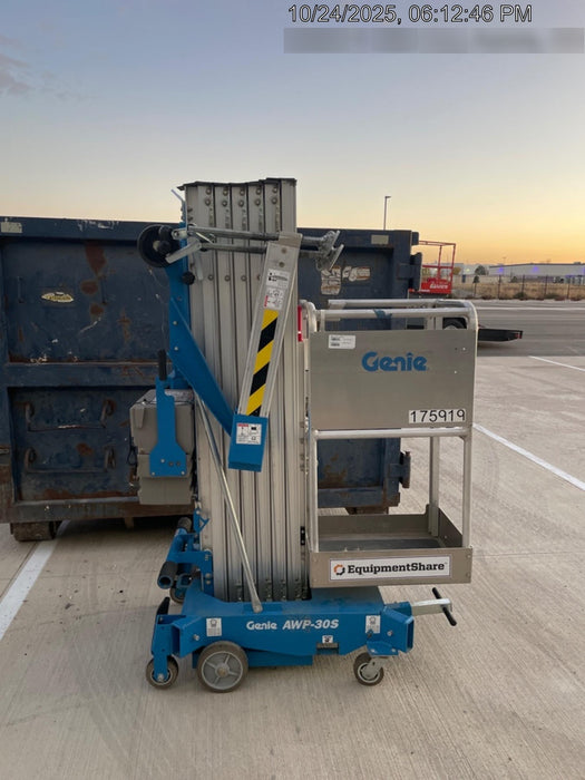 2021 GENIE AWP-30S DC