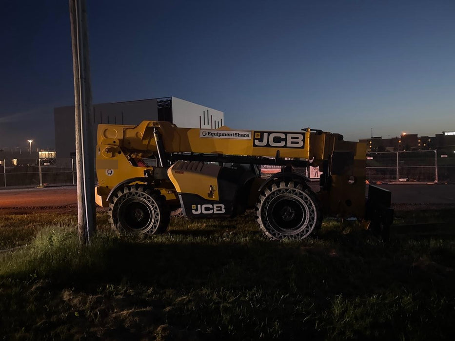 2020 JCB 510-56 Cab/Heat/Air, Solid Tires, Work Lights, Beacon, Aux Hydraulics, Back up Alarm, Lifting Eye, ES Decals