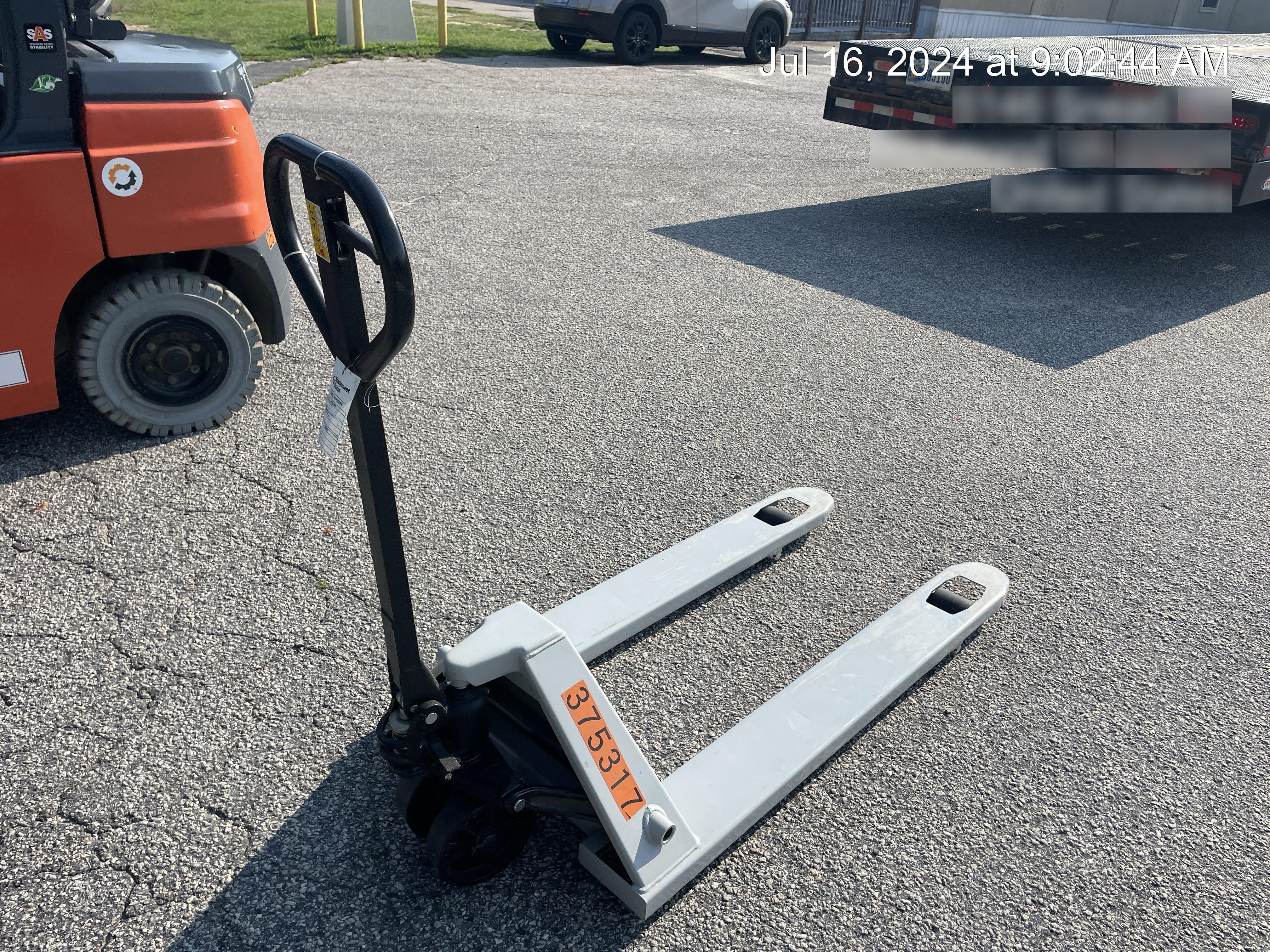 2023 STRONGWAY 4400 lb Pallet Jack