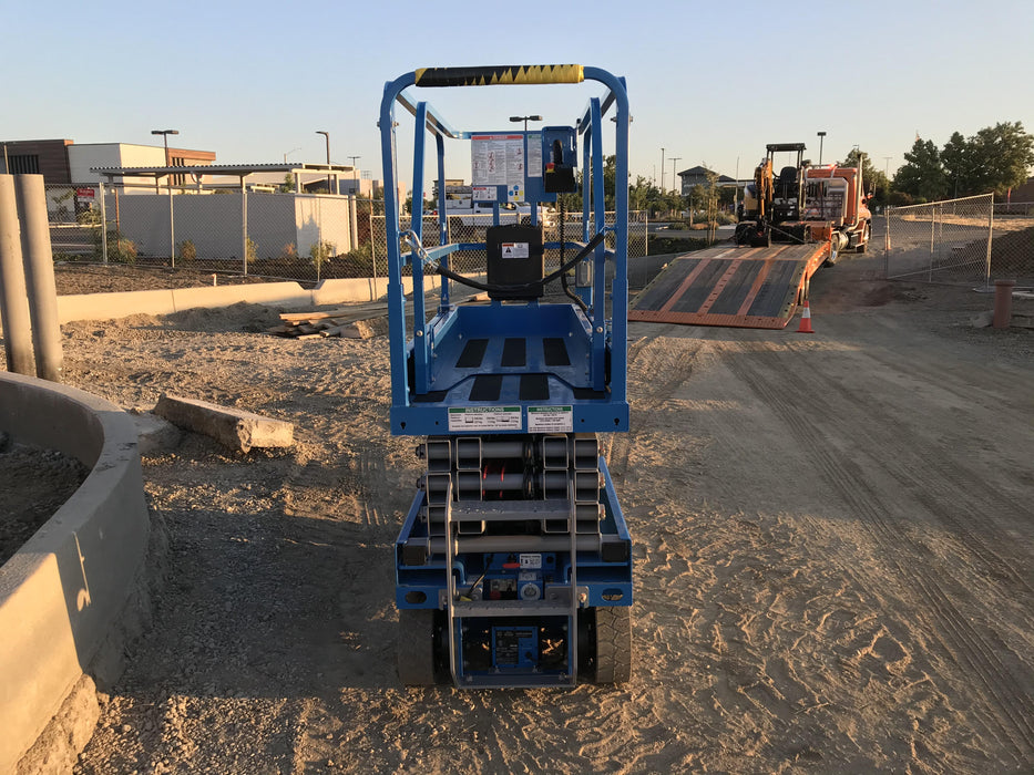 2020 Genie GS-1930 Fixed rails with chain entry gate - Pre A92.20, 800W Inverter