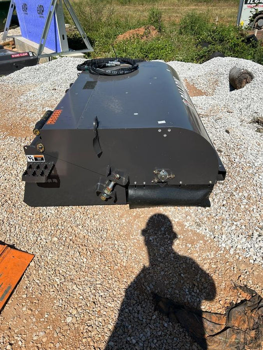 2025 PALADIN Sweepster SB72