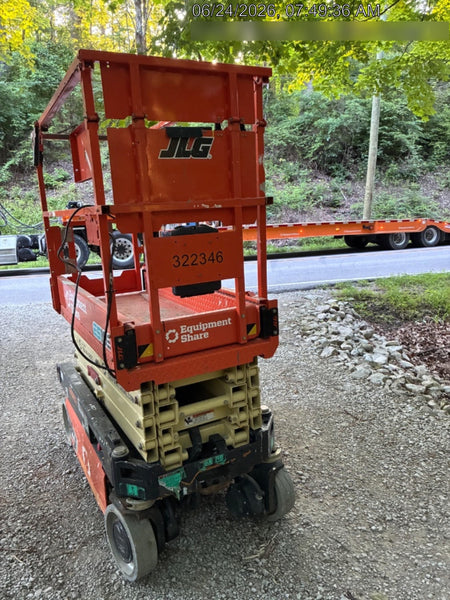 2023 JLG ES1932