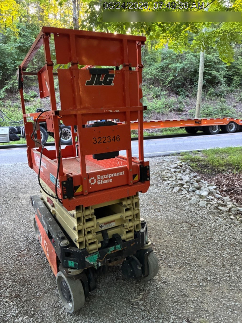 2023 JLG ES1932