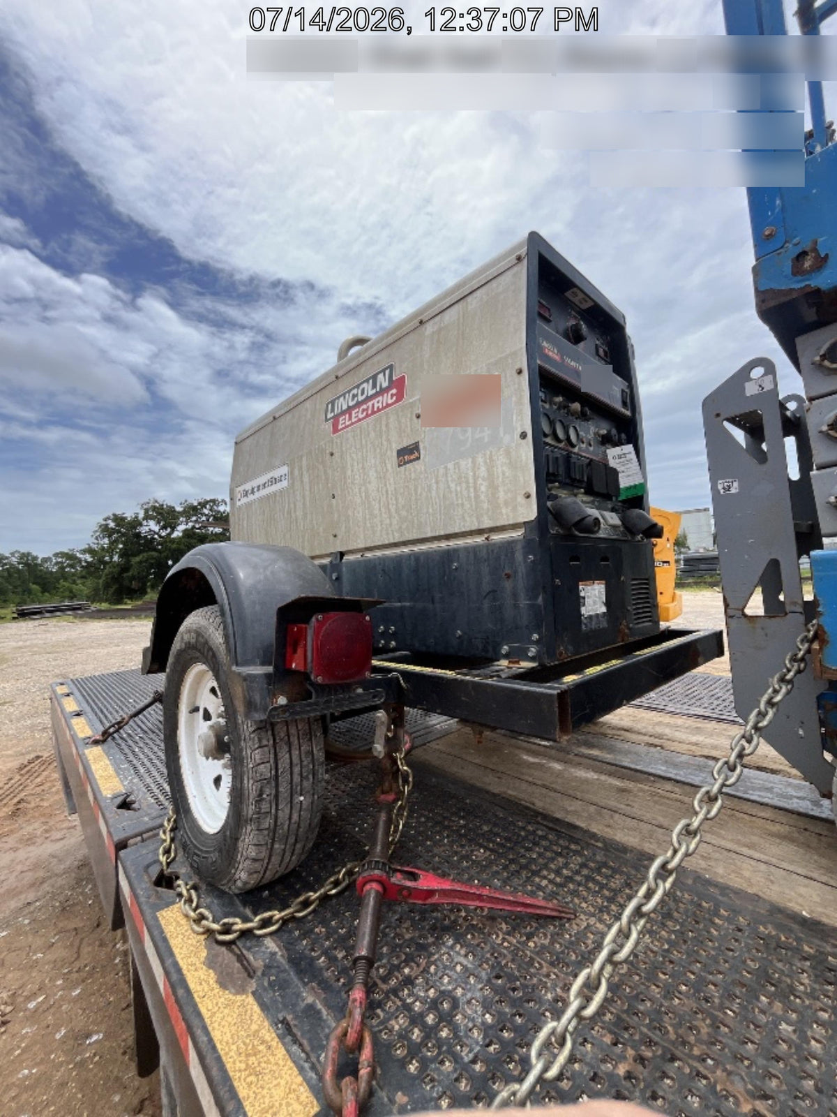 2019 Lincoln Electric Vantage 322 Ready-Pak 3, Two Wheel Trailer, Fender and Light Kit, Cable Rack