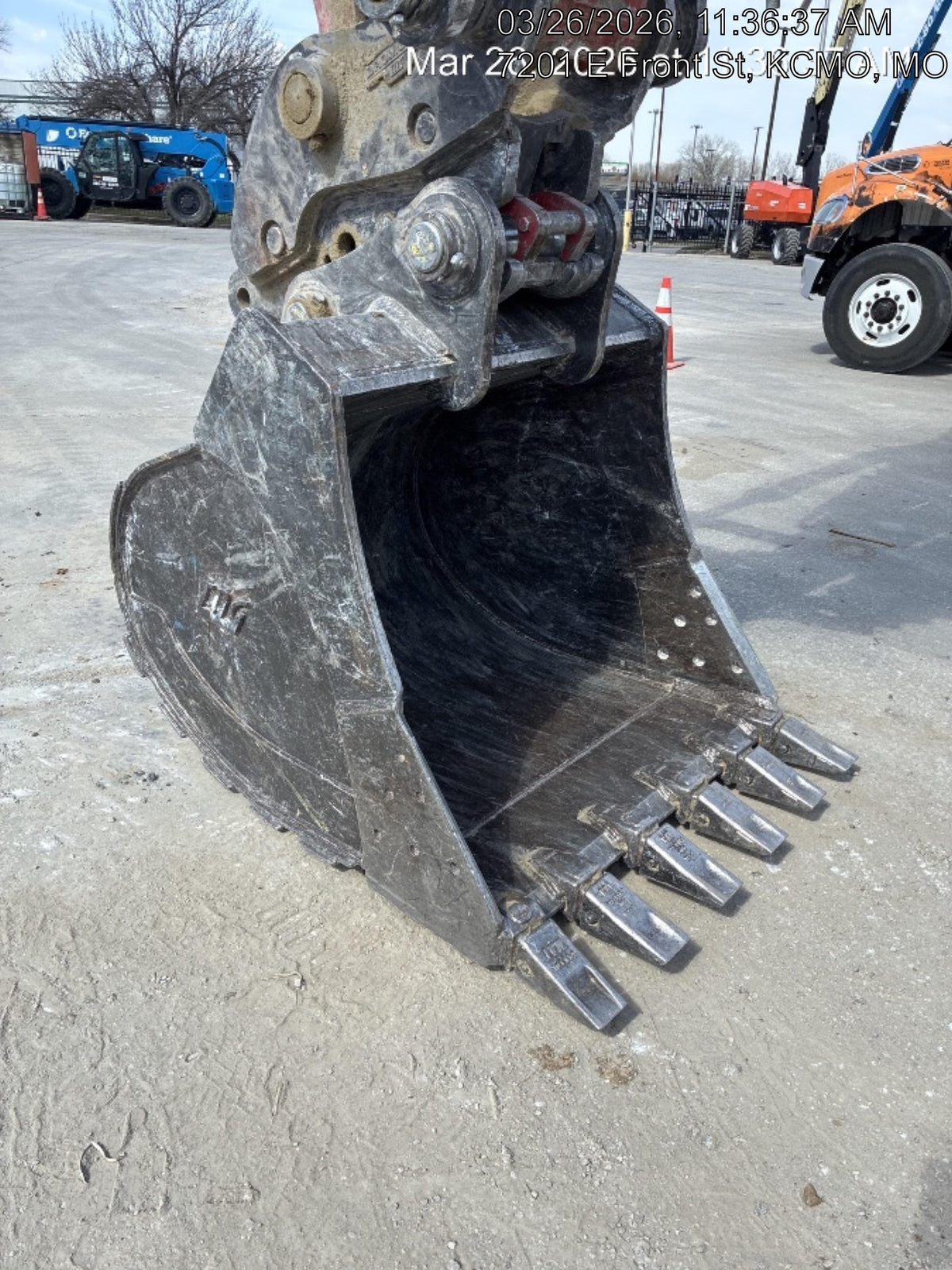2025 LINK-BELT 48" Bucket - Link-Belt