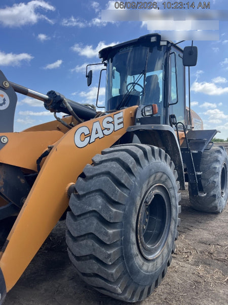 2022 CASE 821G