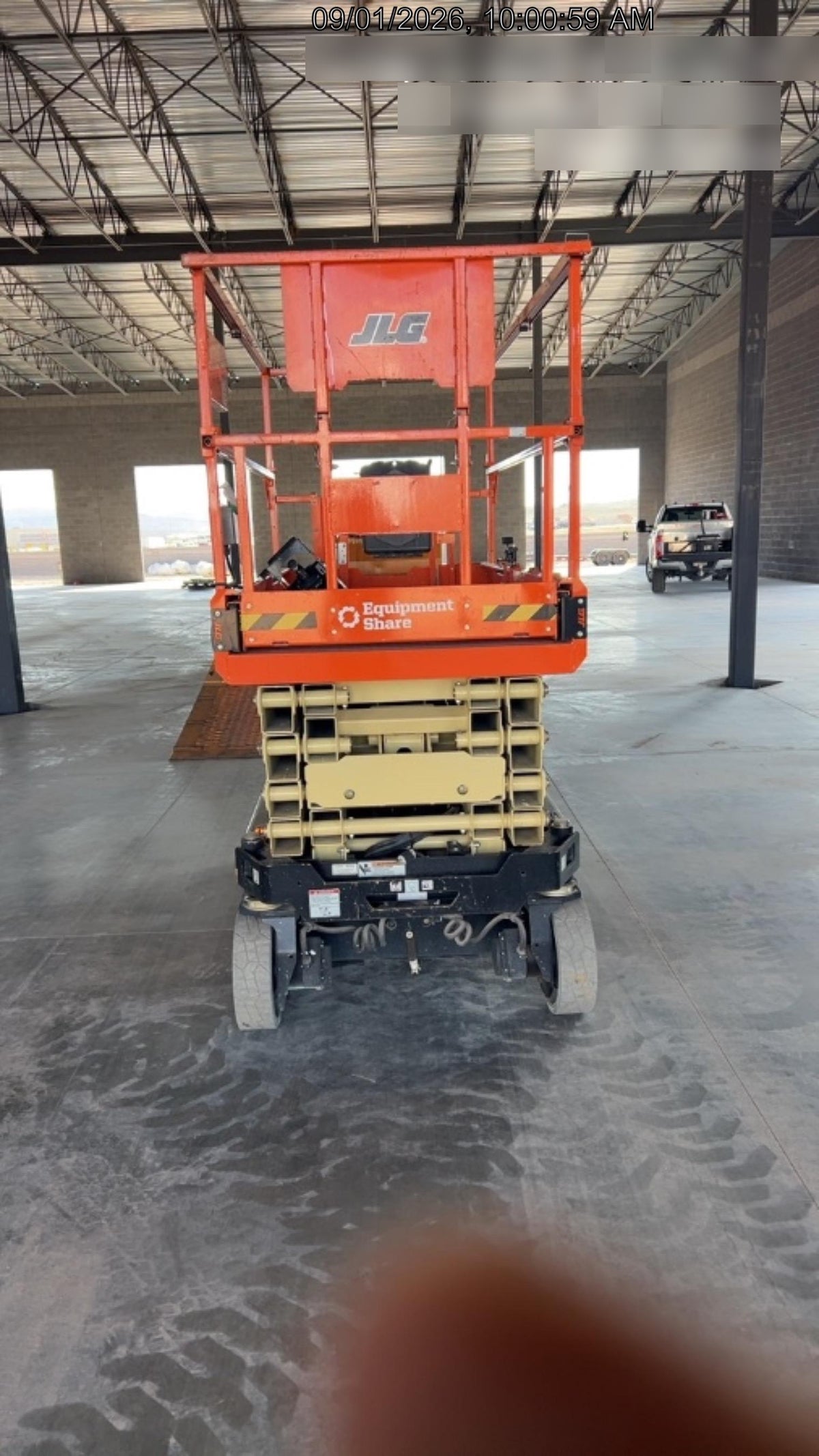2022 JLG ES3246