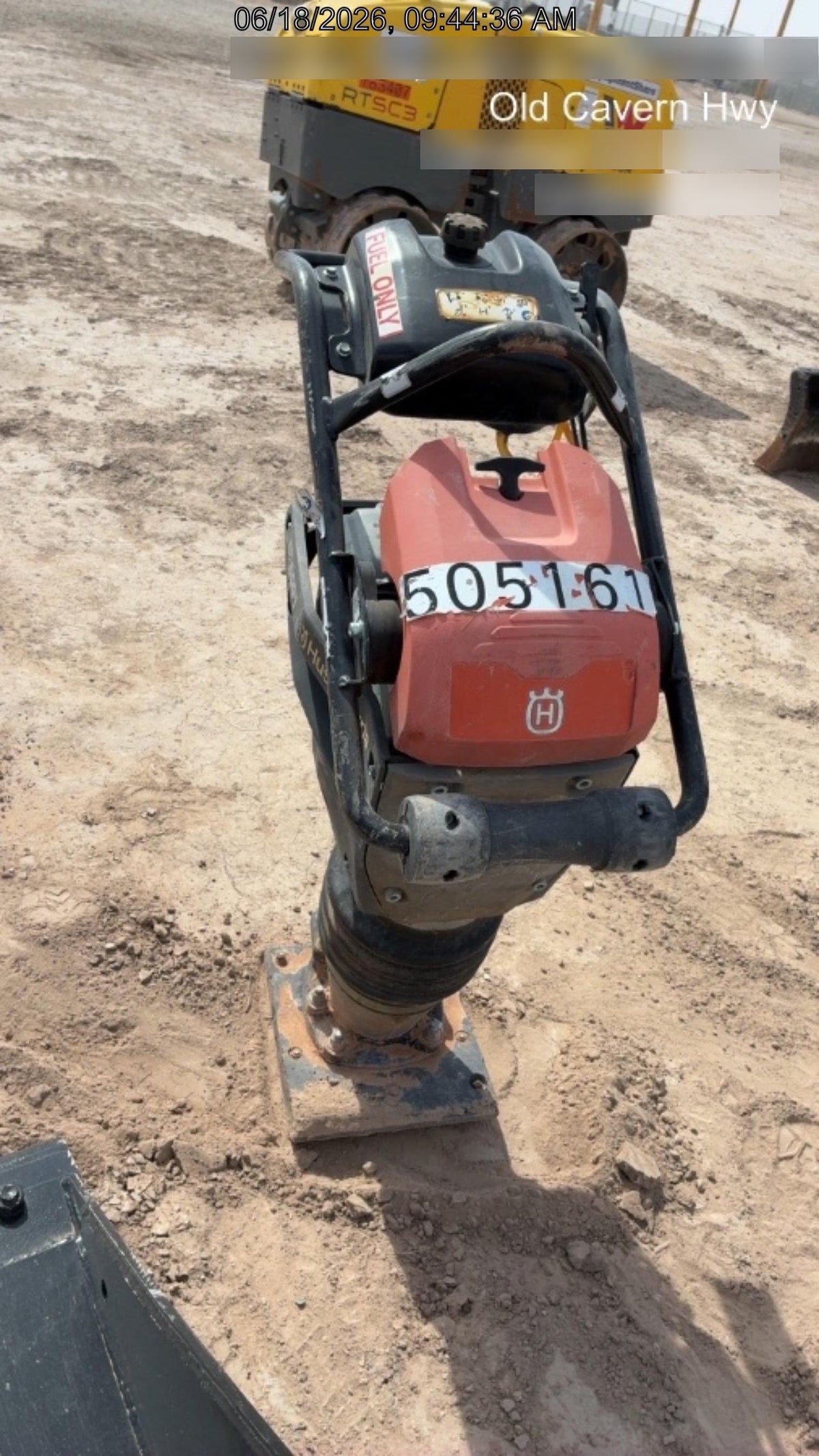 2025 HUSQVARNA LT6005
