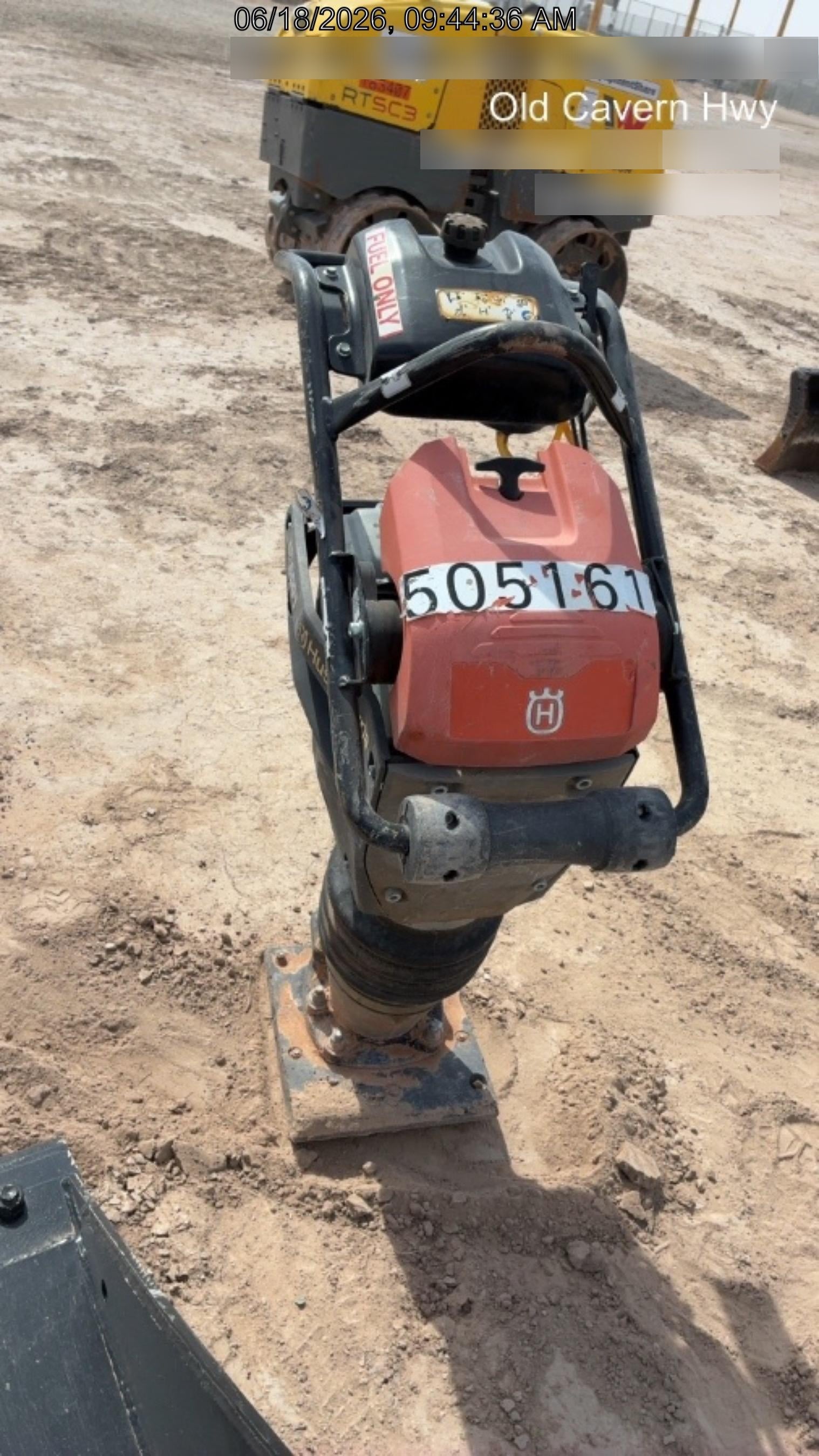 2025 HUSQVARNA LT6005
