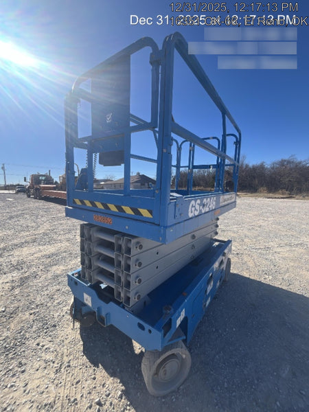 2022 GENIE GS-3246