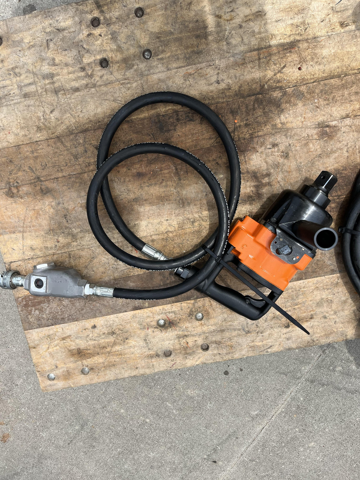 2023 MICHIGAN PNEUMATIC ES-4940B2-TRACKER