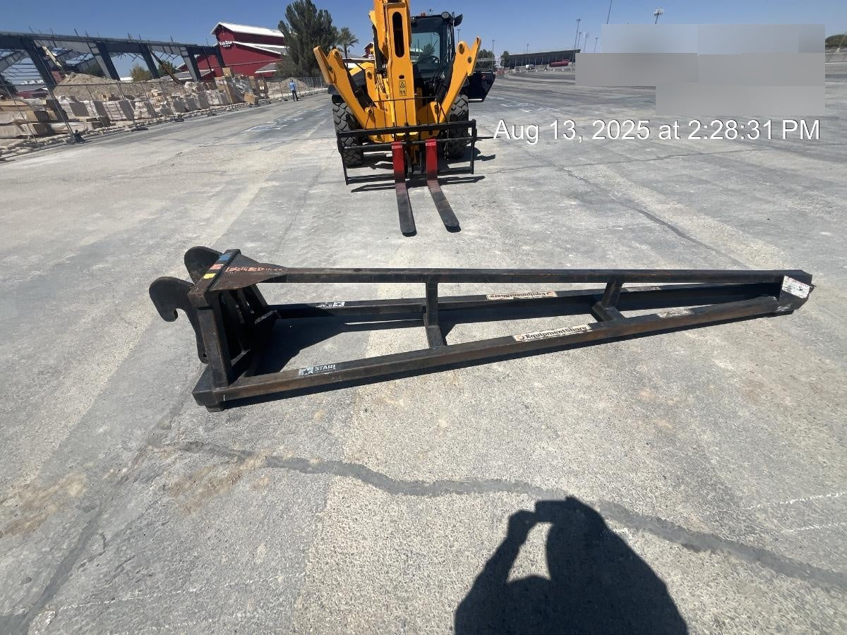 2024 JLG 100275853