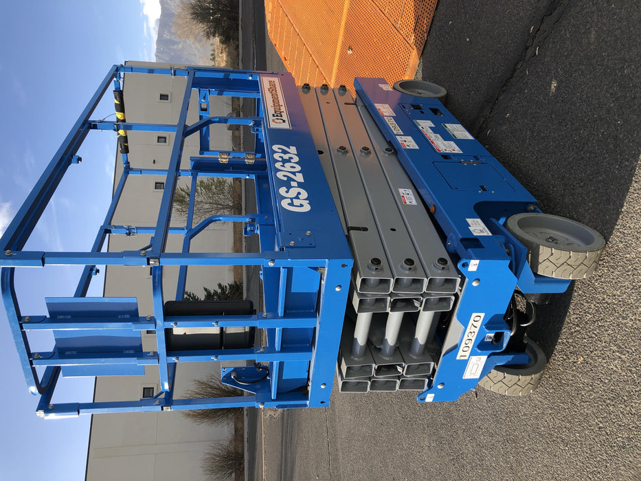 2020 Genie GS-2632 Solid NM Tires, Folding Rails with Half-Height Swing Gate, Beacon, 800W Invertor