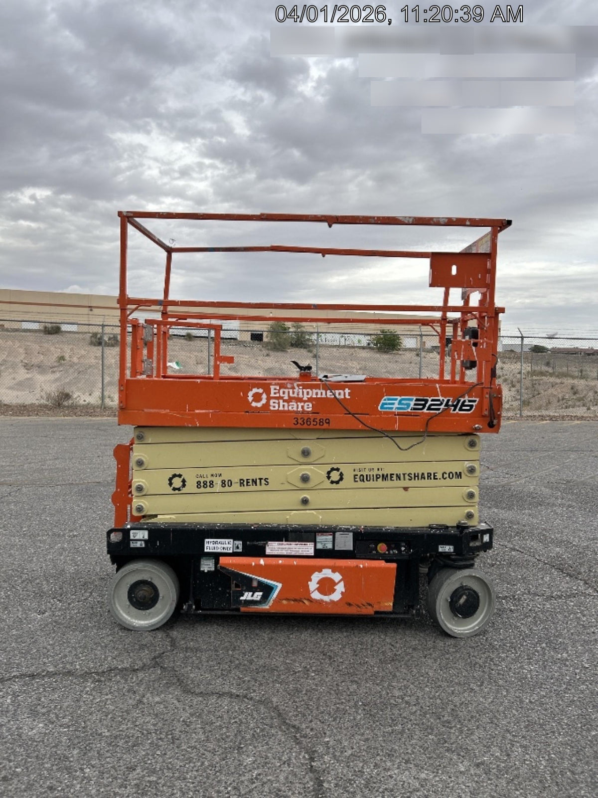 2023 JLG ES3246