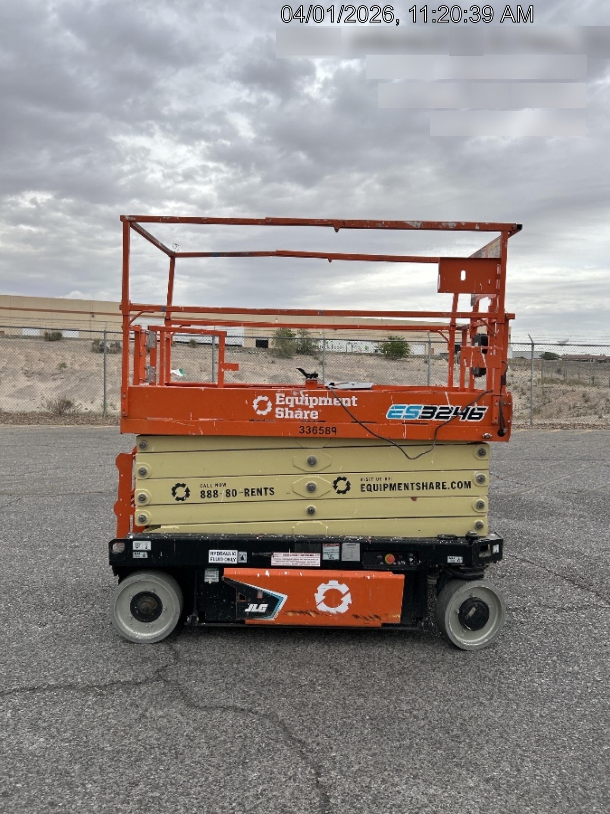 2023 JLG ES3246