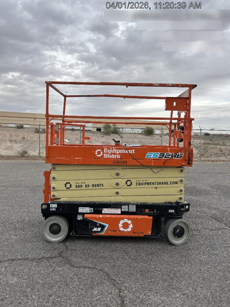 2023 JLG ES3246