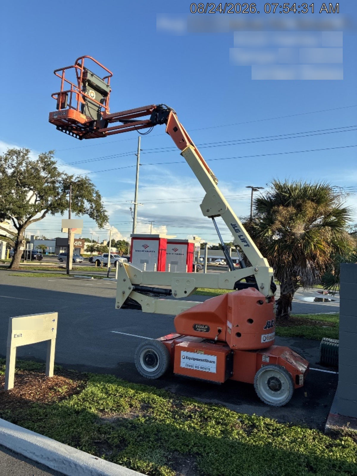 2019 JLG E400AJPN