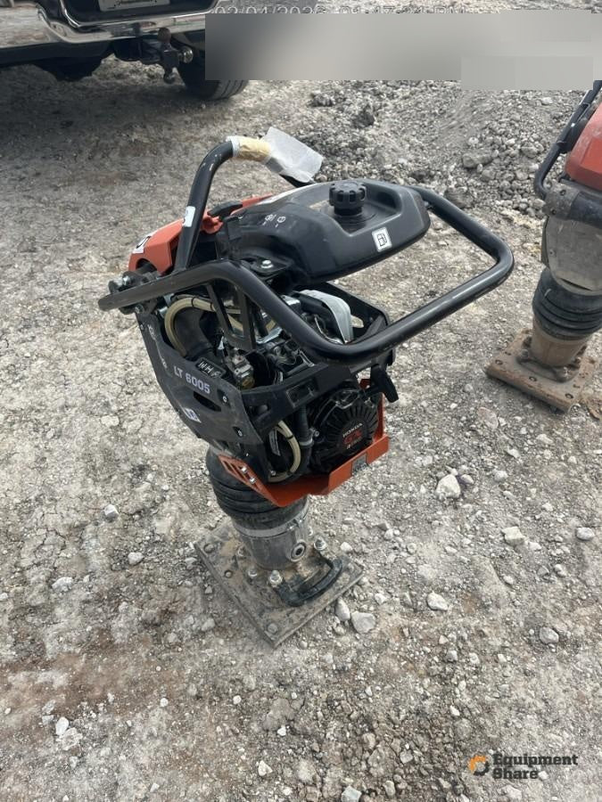 2025 HUSQVARNA LT6005
