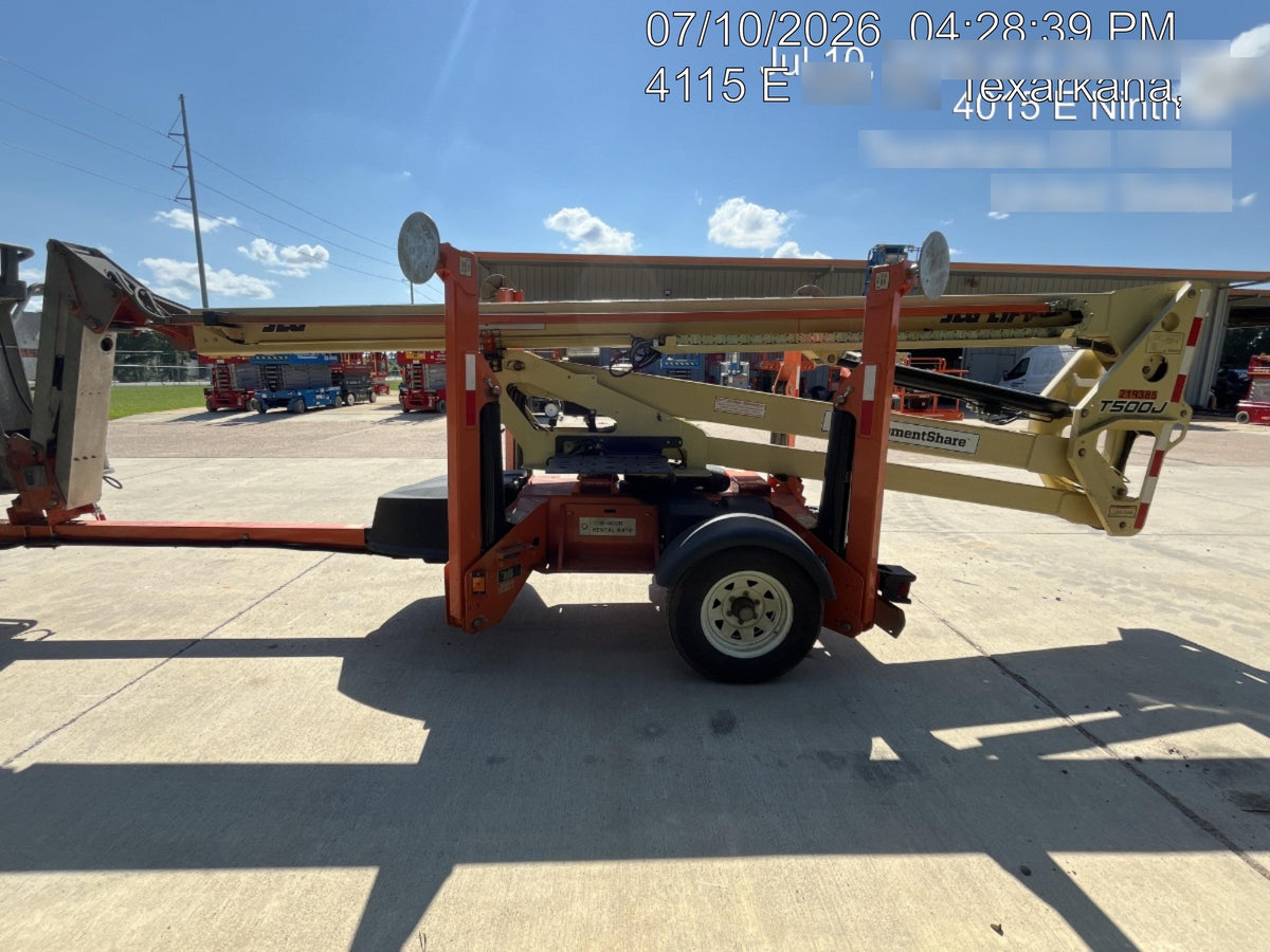 2022 JLG T500J