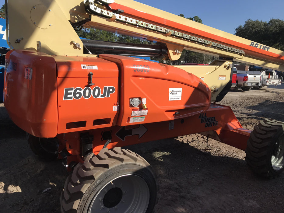 2019 JLG E600JP