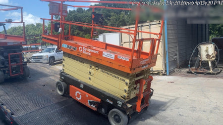 2022 JLG ES3246