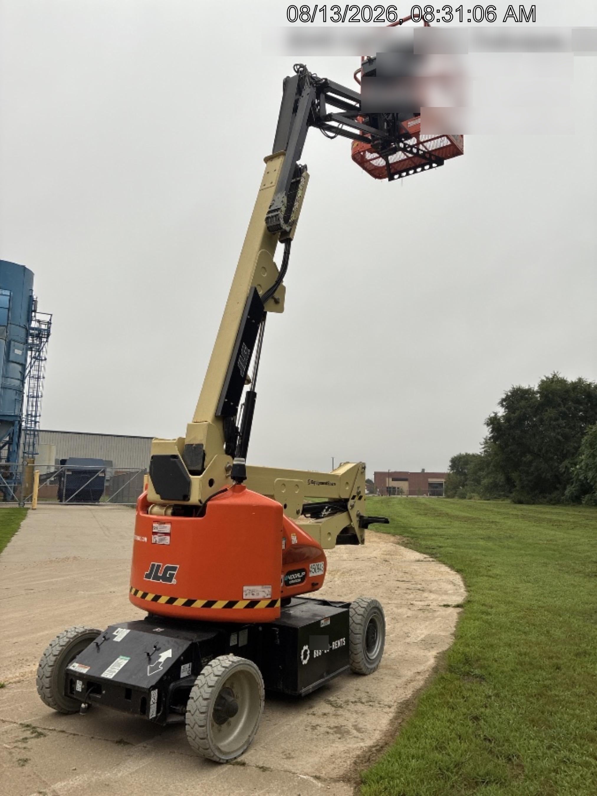 2024 JLG E400AJP Narrow