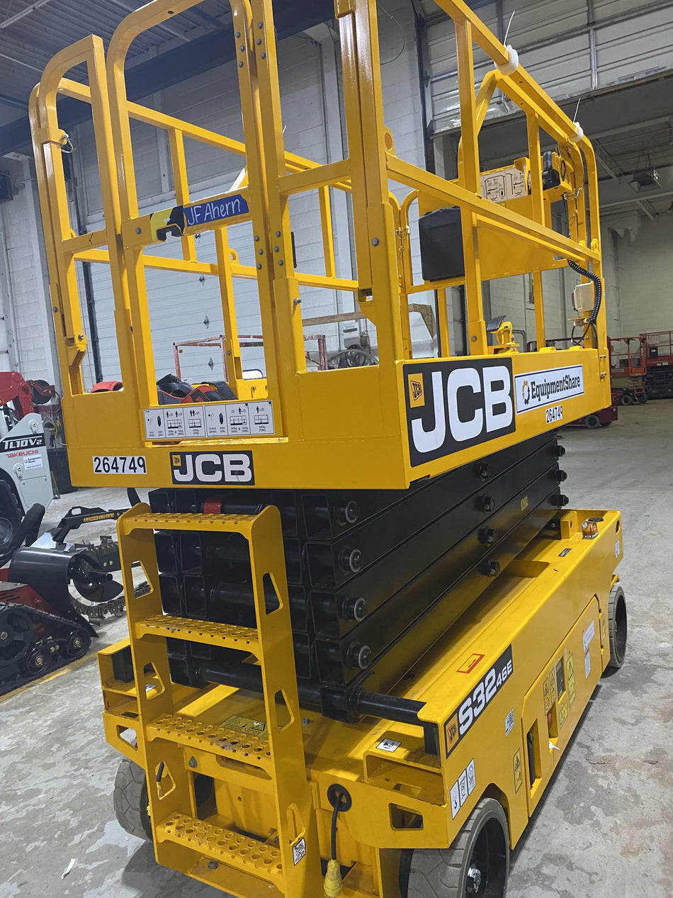 2022 JCB S3246E