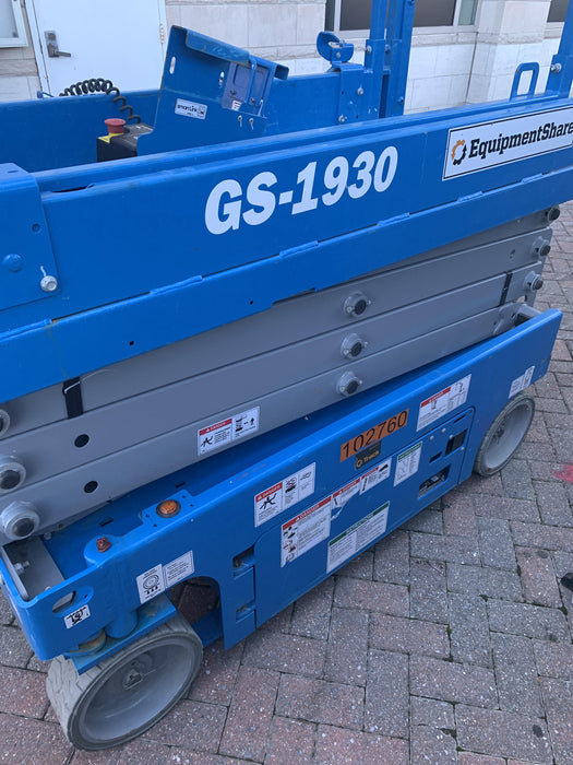 2020 Genie GS-1930 Fixed rails with chain entry gate - Pre A92.20