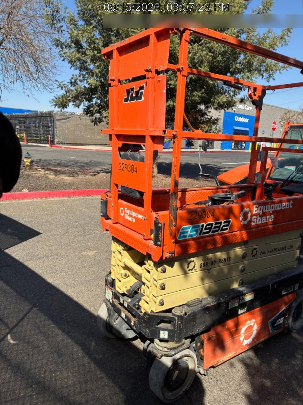 2022 JLG ES1932