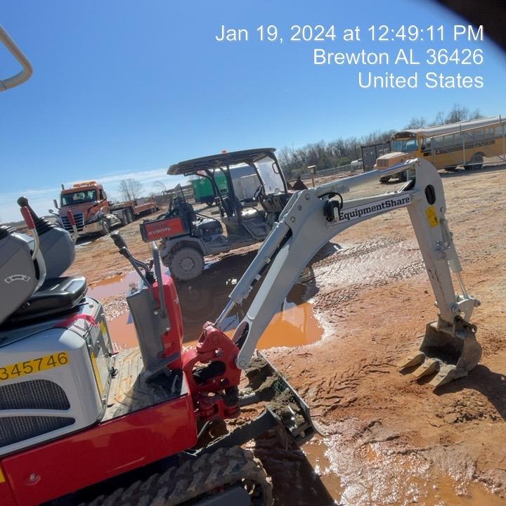 2023 TAKEUCHI TB210R