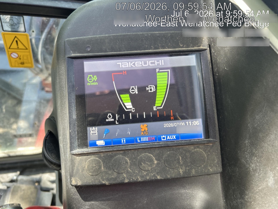 2024 TAKEUCHI TB250-2CR