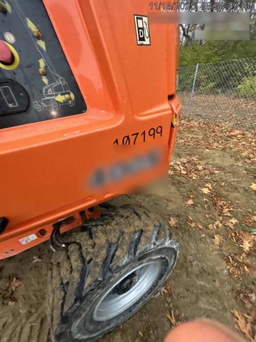 2020 JLG 400S