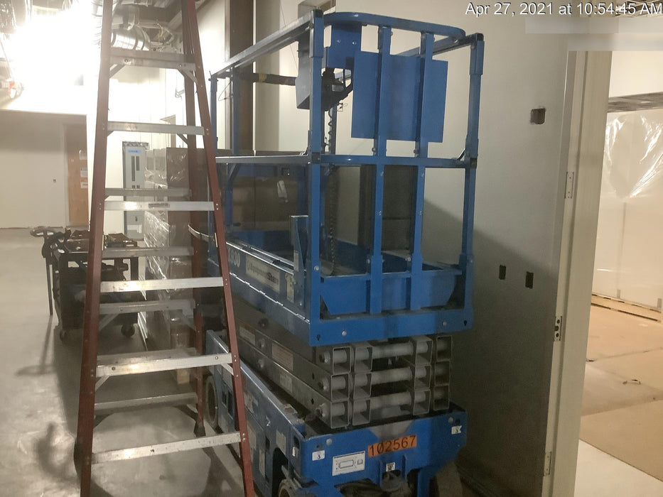 2020 Genie GS-1930 Solid Non Marking Tires, Beacon, Folding rails with half height swing gate, 800W Inverter