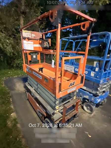 2021 JLG ES1932