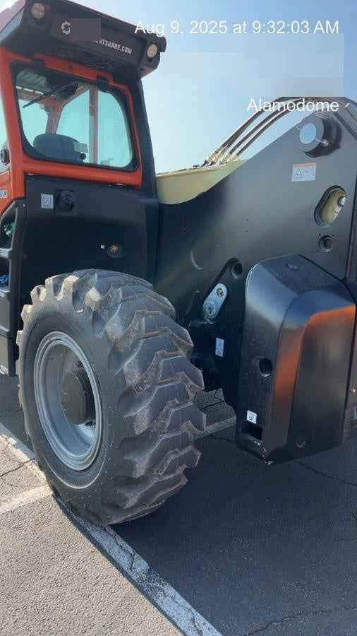 2025 JLG 1732