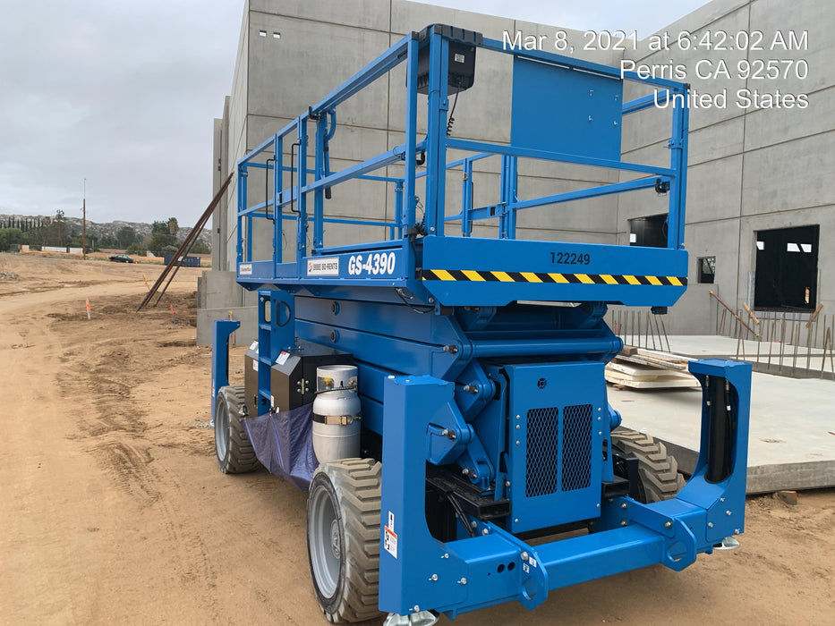 2020 GENIE GS-4390 RT