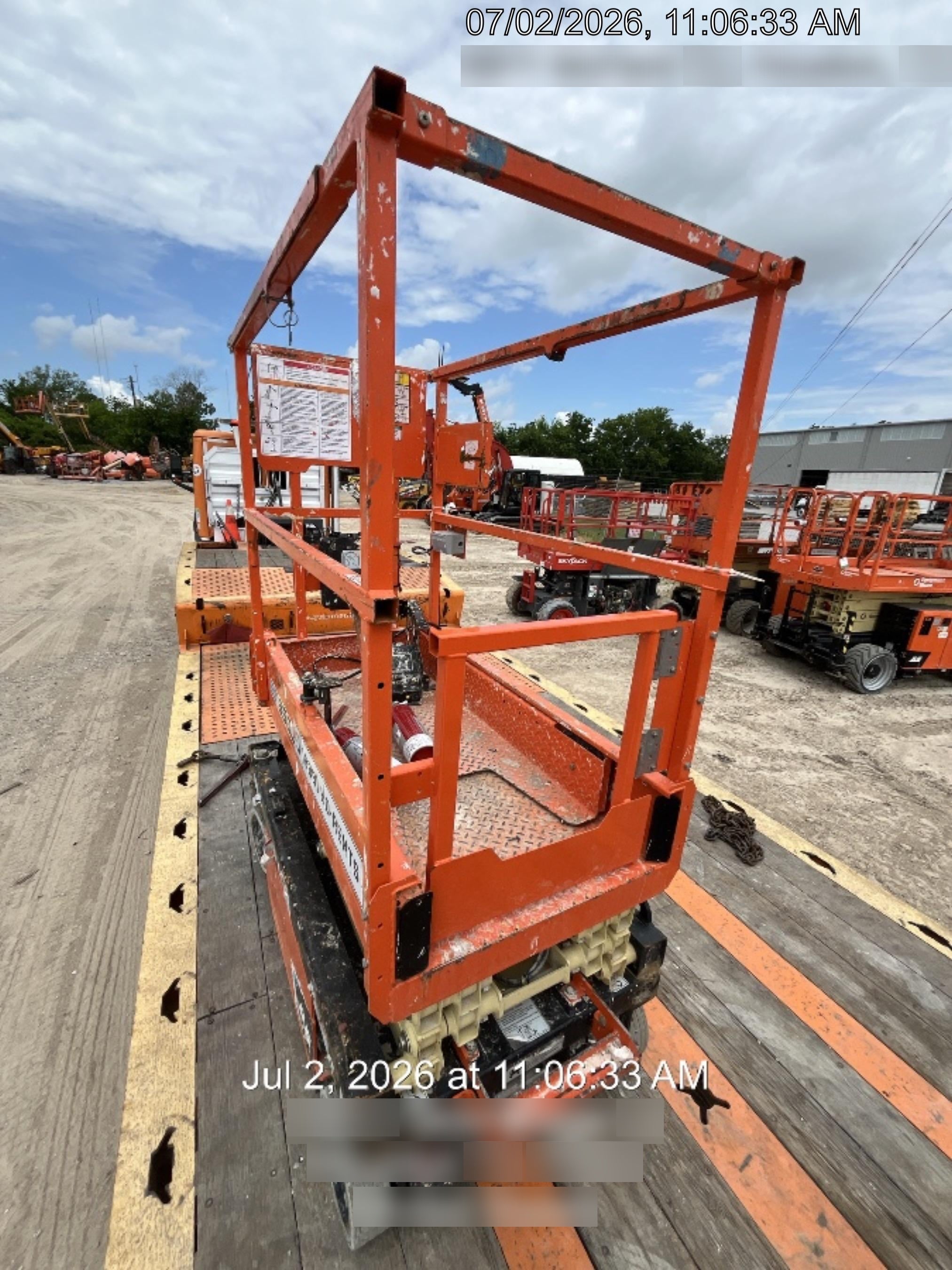 2021 JLG ES1330L
