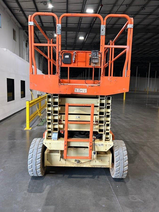 2019 JLG 4069LE Solid Non Marking Tires, Rotating Beacon