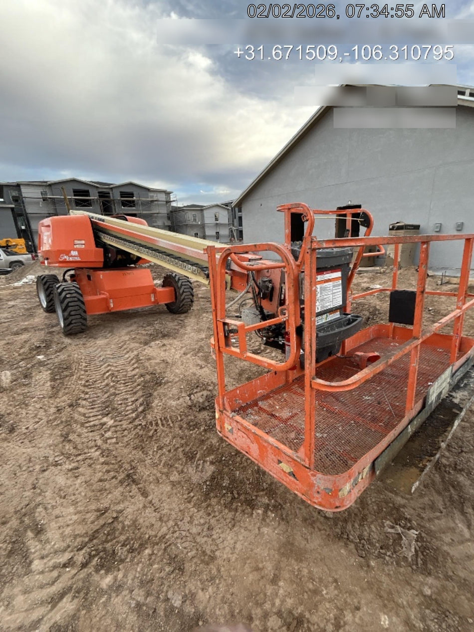 2022 JLG 600S