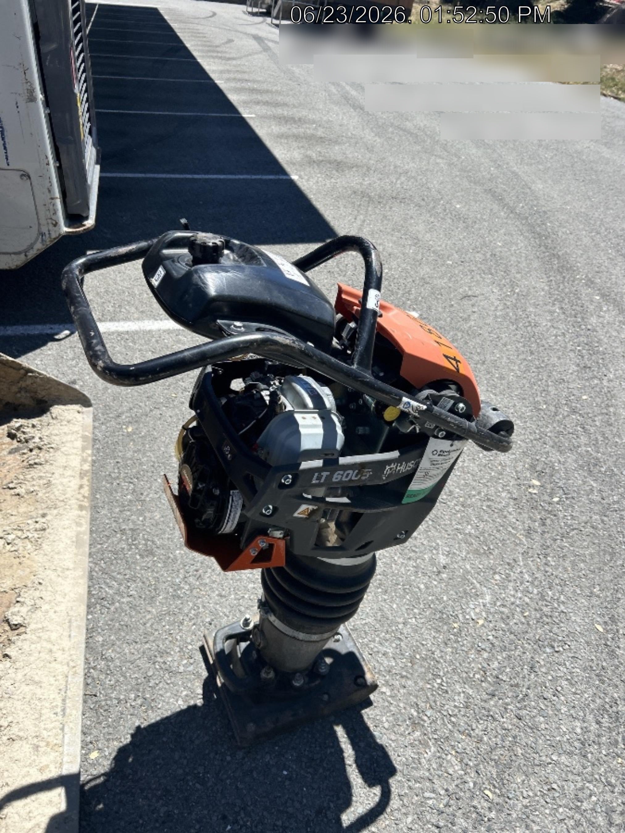 2024 HUSQVARNA LT6005