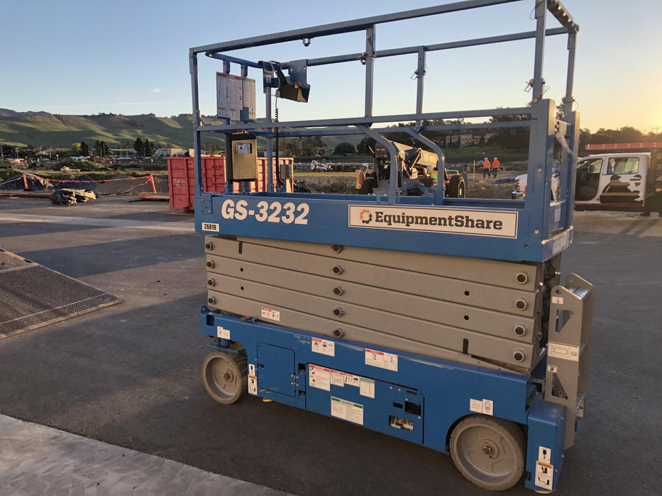 2019 Genie GS-3232 Standard Options