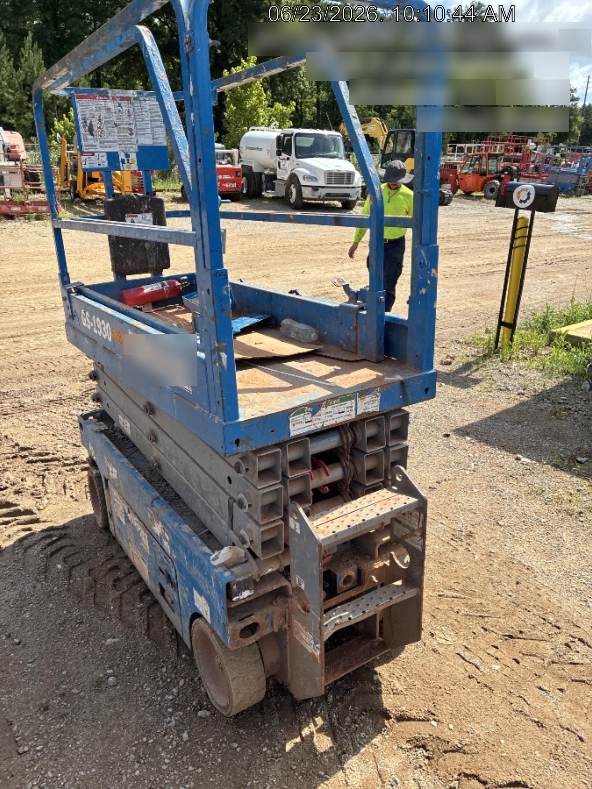 2019 Genie GS-1930 Fixed Rails with Chain Entry