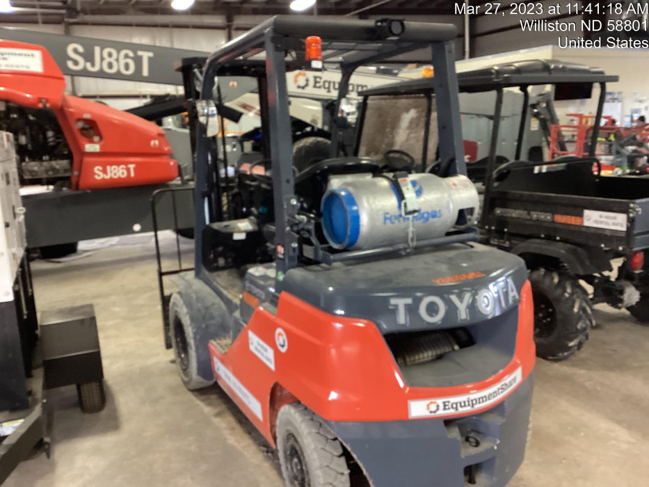 2022 TOYOTA 50-8FGU25