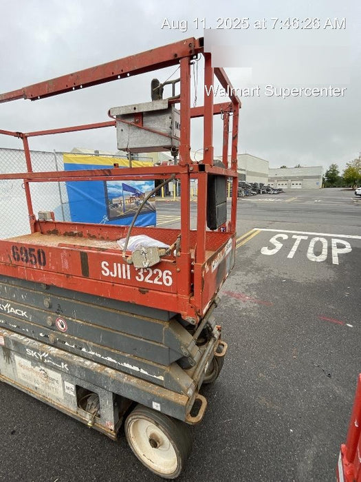 2018 Skyjack SJIII-3226 Skyjack SJIII3226 Scissor Lift w/Trojan Batteries