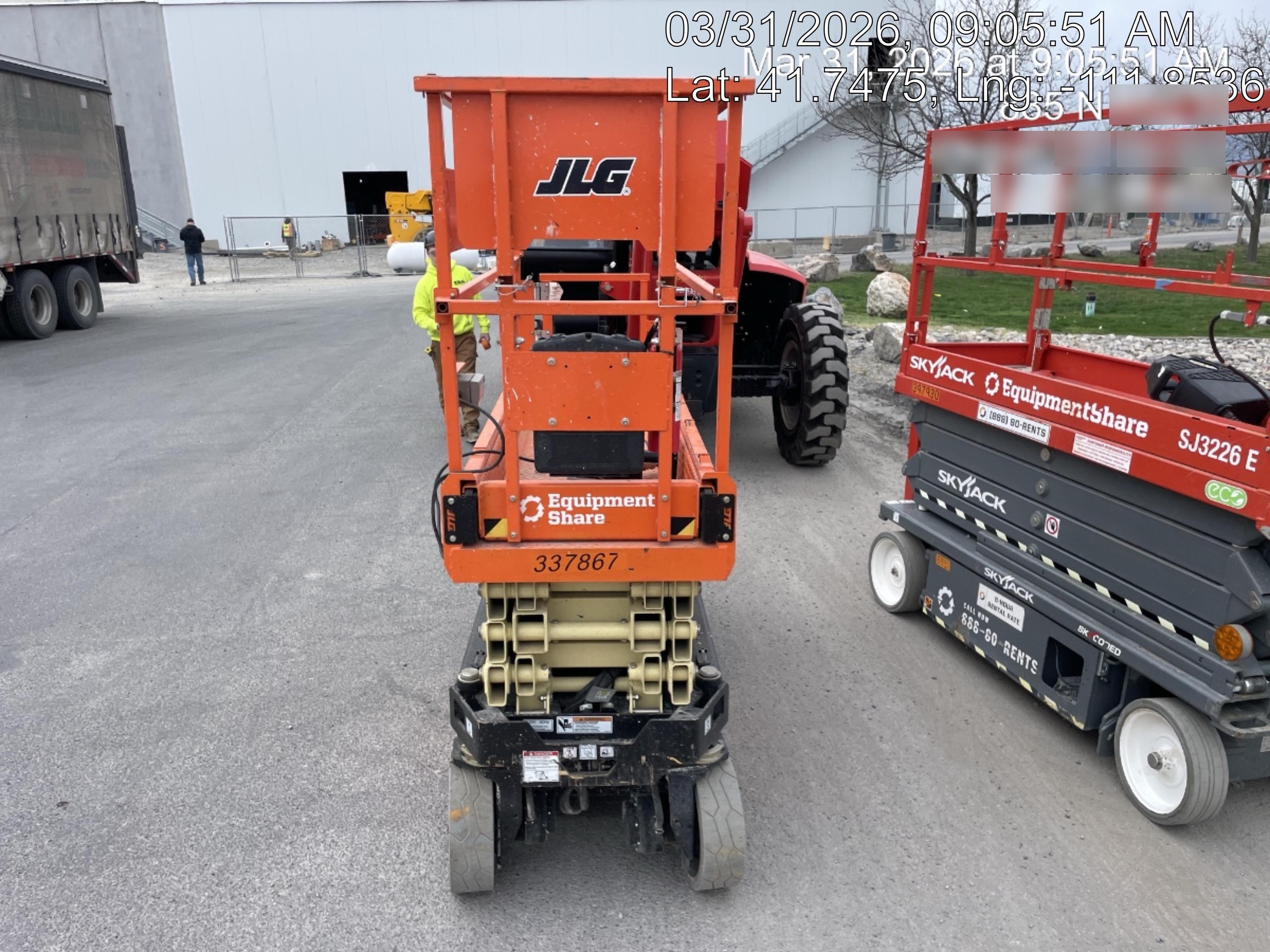 2023 JLG ES2632
