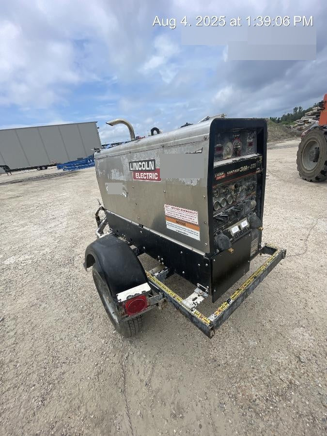2019 Lincoln Electric Vantage 322 Welder Ready-Pak 3, Two wheel trailer, Fender and Light kit, Cable Rack