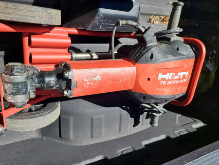 2020 HILTI TE 3000-AVR