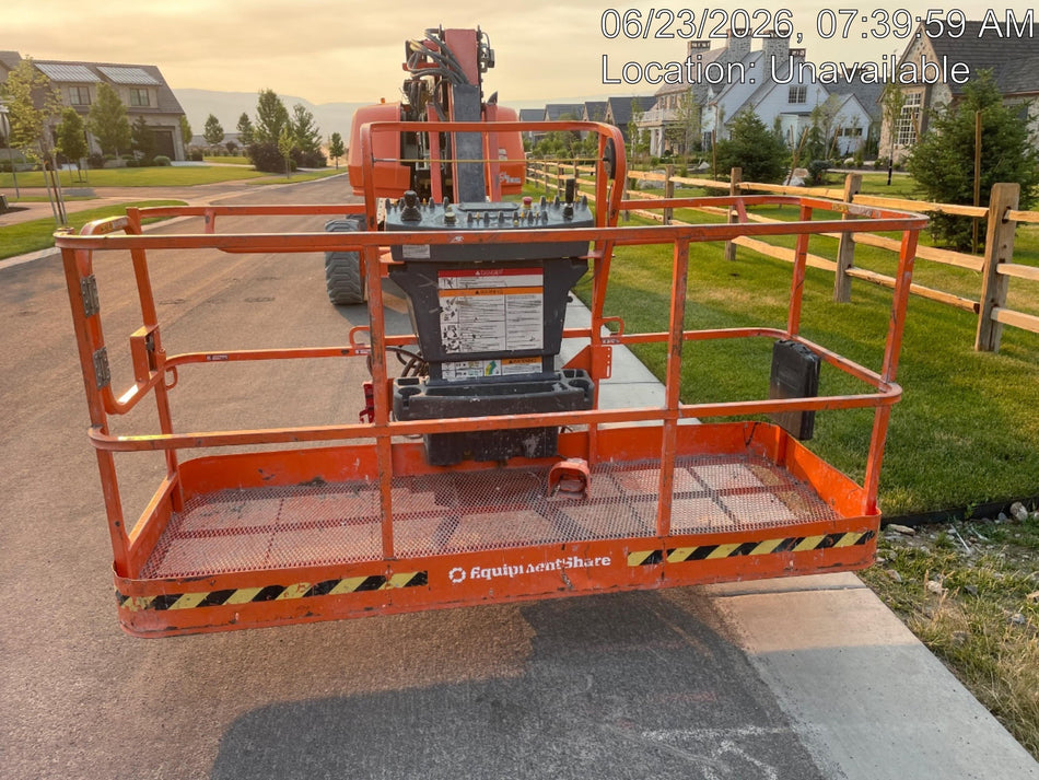 2023 JLG 660SJ