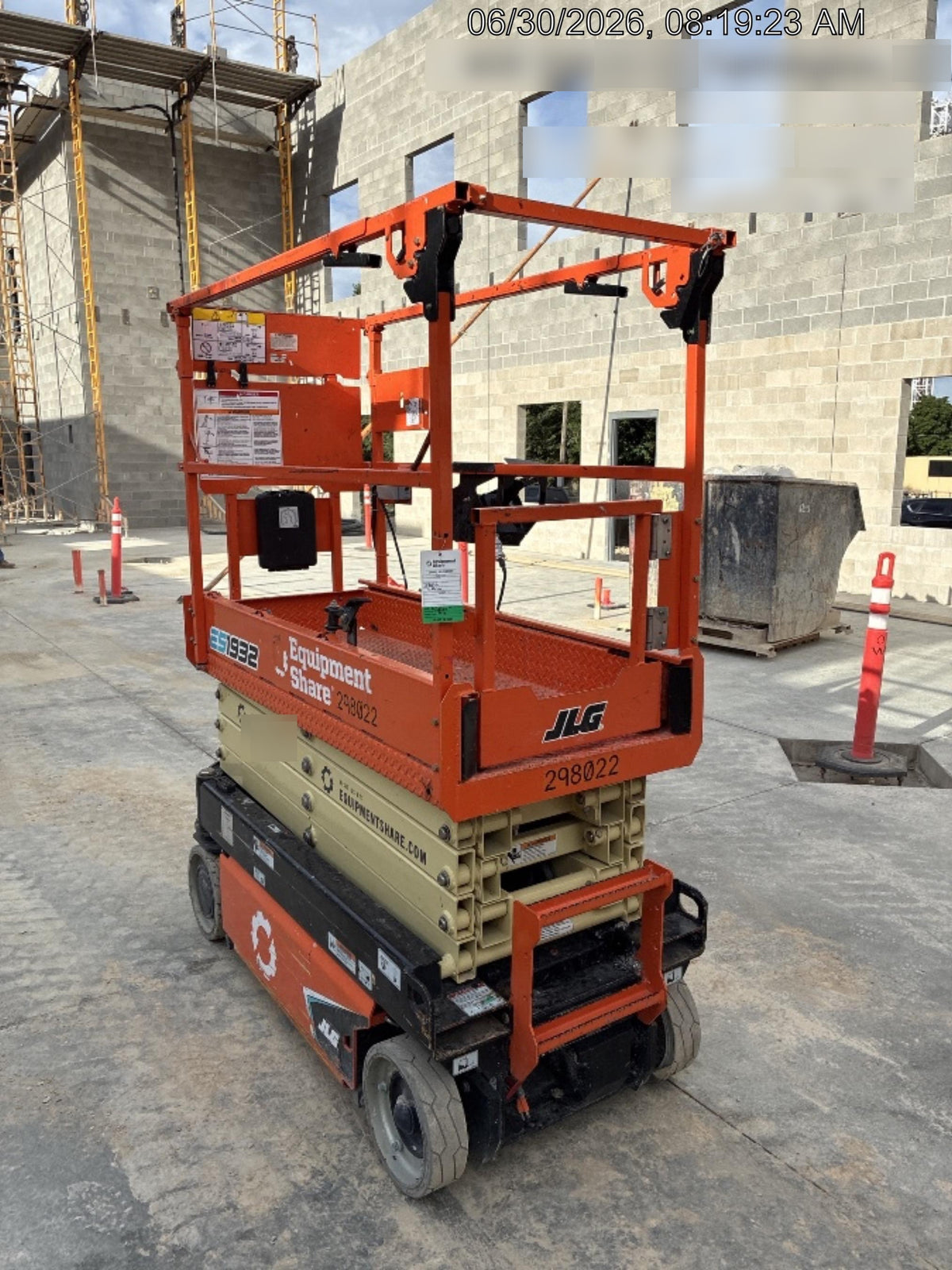 2023 JLG ES1932